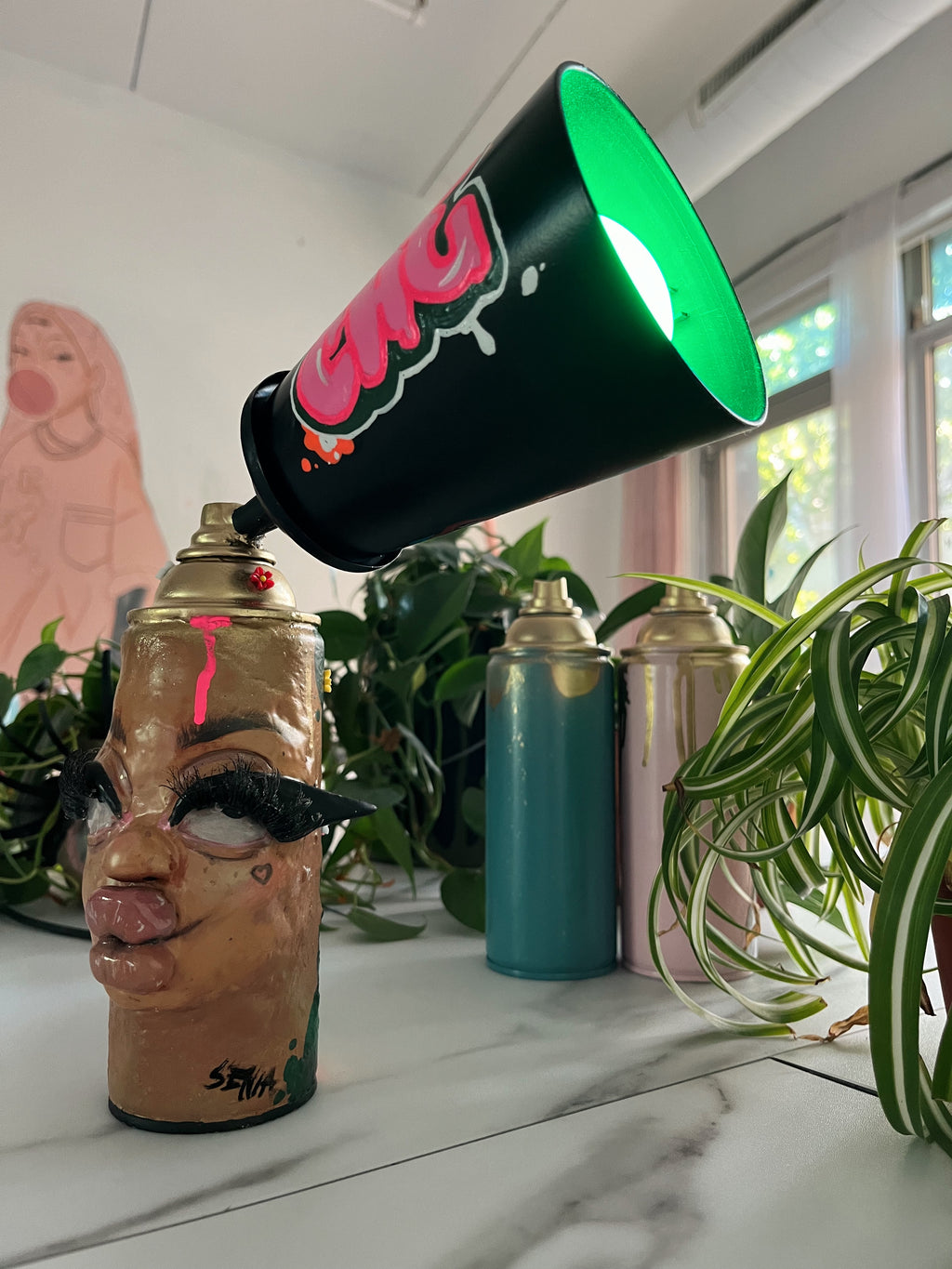 SPRAY CANvas LAMP (Sculpture)