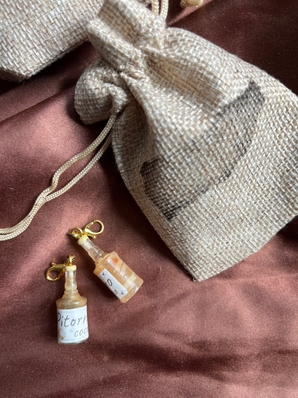 Pitorro De Coco Charm